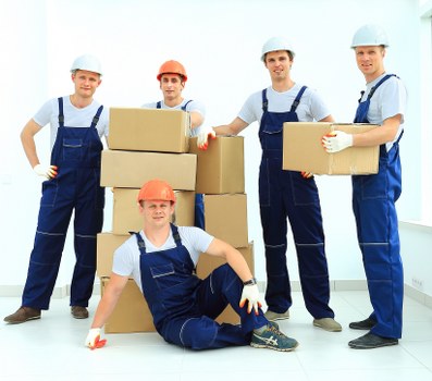 Man and van removals team preparing a London home move